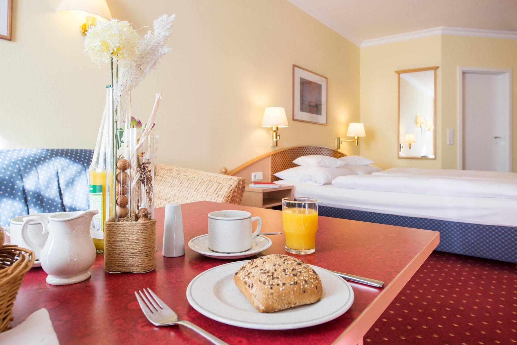 Aparthotel Kuehlungsborn, Villa Am Konzertgarten Eksteriør billede