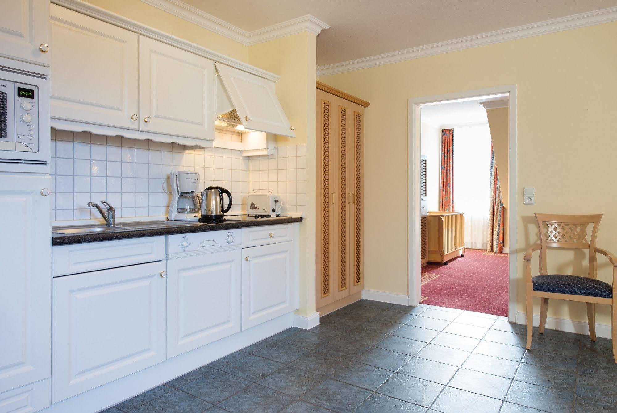 Aparthotel Kuehlungsborn, Villa Am Konzertgarten Eksteriør billede