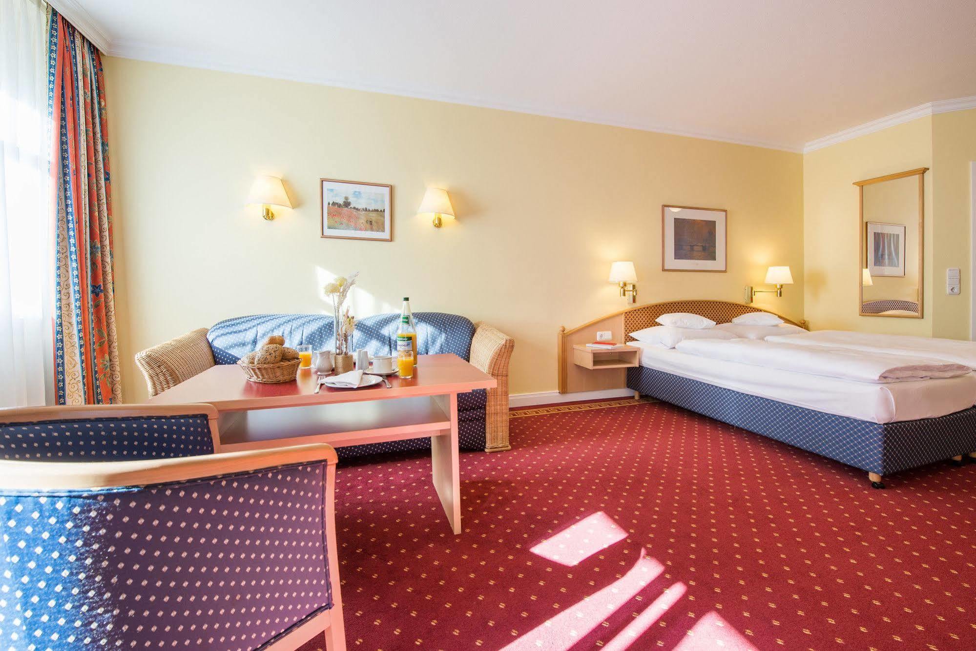 Aparthotel Kuehlungsborn, Villa Am Konzertgarten Eksteriør billede