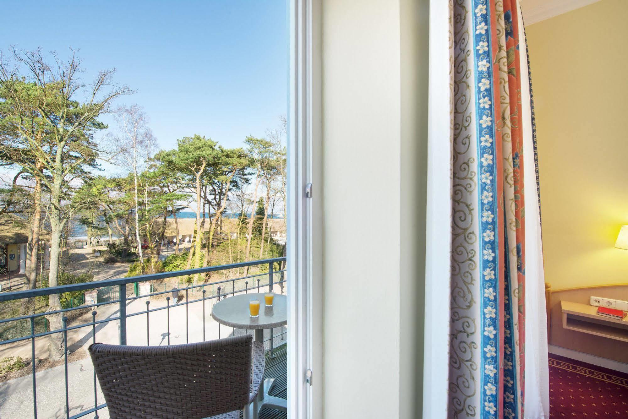 Aparthotel Kuehlungsborn, Villa Am Konzertgarten Eksteriør billede
